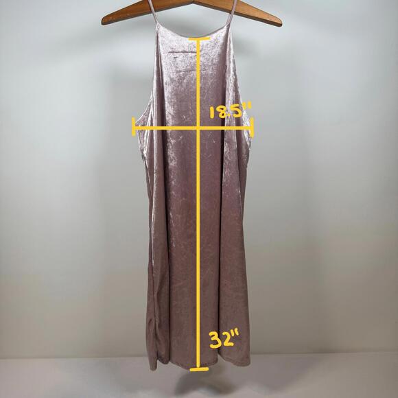 Charming Charlie blush velvet mini dress - Picture 4 of 8